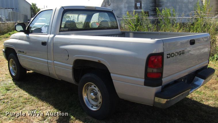 image for item DG6625 2001 Dodge Ram 1500 pickup truck