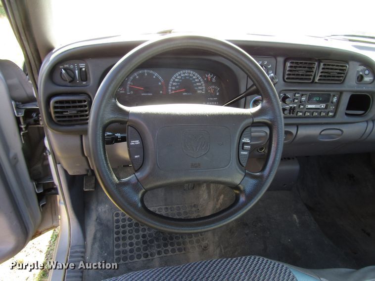 image for item DG6625 2001 Dodge Ram 1500 pickup truck