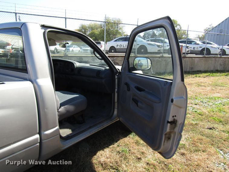 image for item DG6625 2001 Dodge Ram 1500 pickup truck