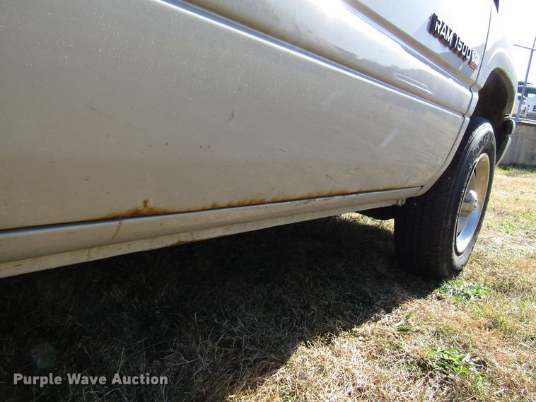 image for item DG6625 2001 Dodge Ram 1500 pickup truck