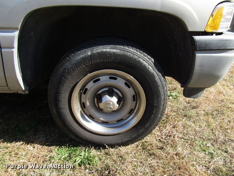 image for item DG6625 2001 Dodge Ram 1500 pickup truck