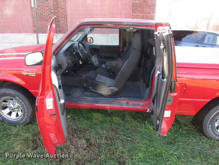 image for item DG6626 2004 Ford Ranger SuperCab pickup truck
