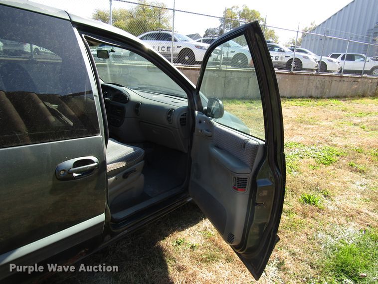 image for item DG6628 2000 Dodge Grand Caravan van