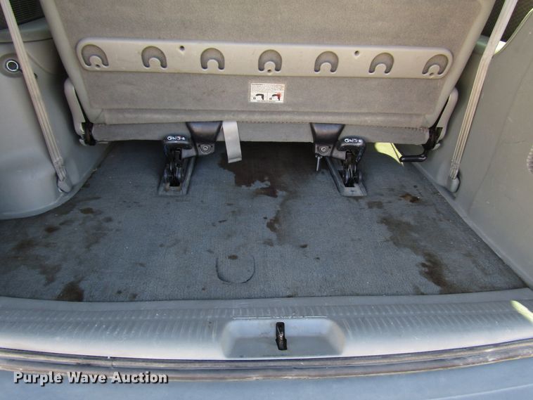 image for item DG6628 2000 Dodge Grand Caravan van