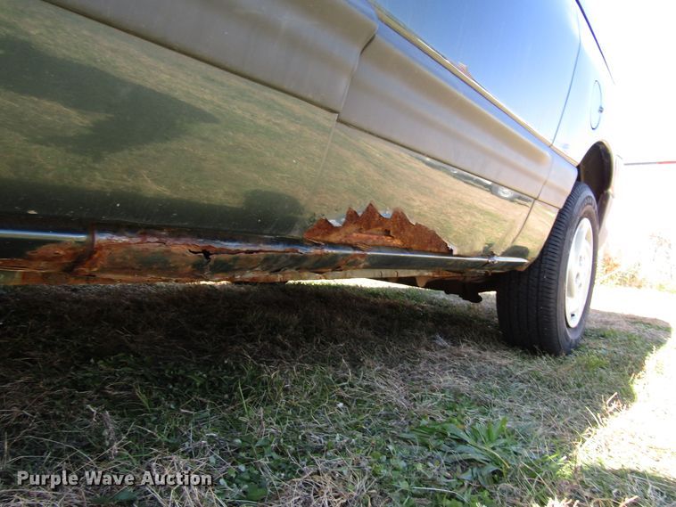 image for item DG6628 2000 Dodge Grand Caravan van