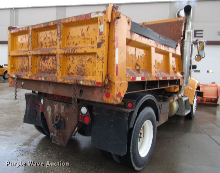 image for item DG6640 2009 Peterbilt 335 dump truck