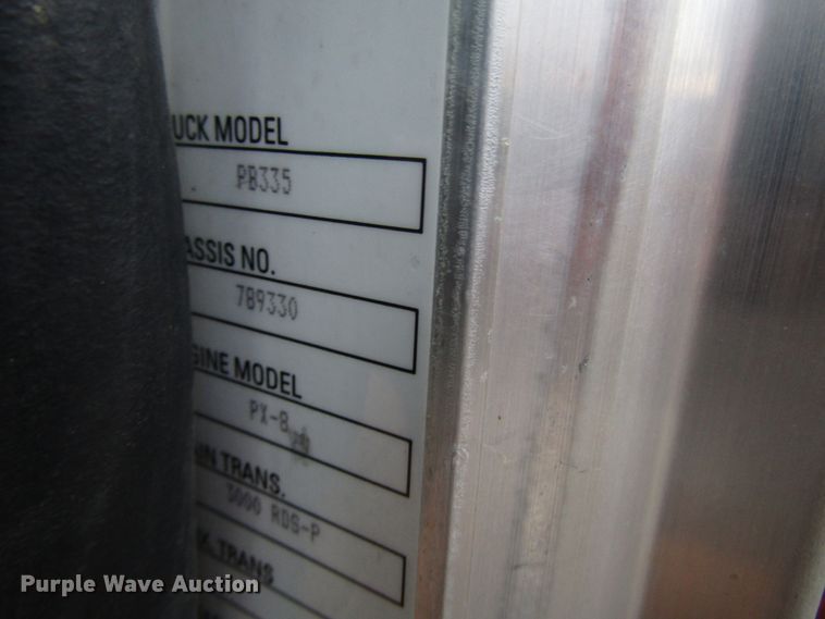 image for item DG6640 2009 Peterbilt 335 dump truck