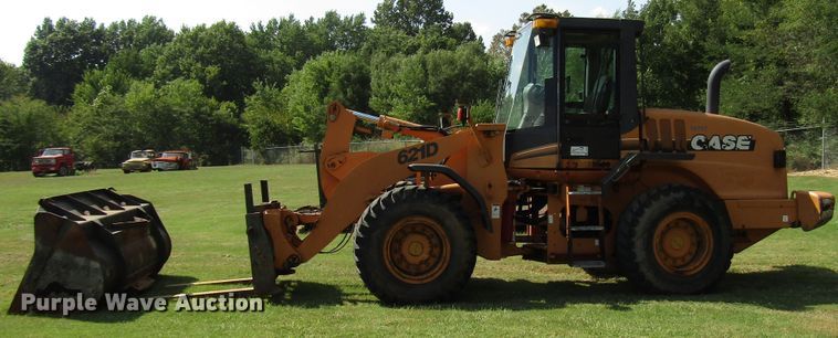 image for item DG8205 2002 Case 621D wheel loader