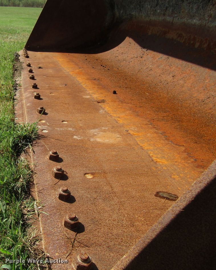 image for item DG8205 2002 Case 621D wheel loader