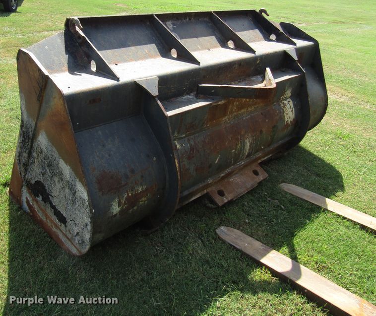 image for item DG8205 2002 Case 621D wheel loader