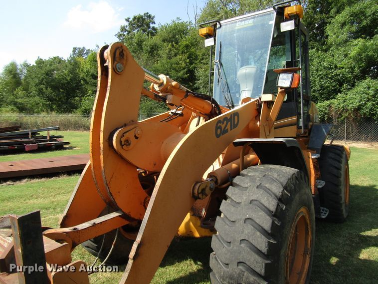 image for item DG8205 2002 Case 621D wheel loader
