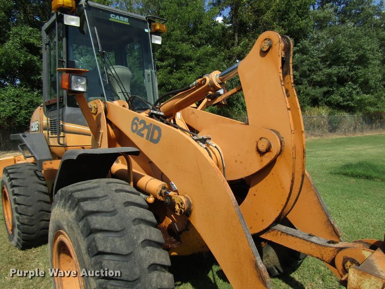 image for item DG8205 2002 Case 621D wheel loader