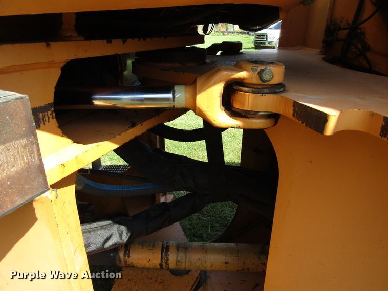 image for item DG8205 2002 Case 621D wheel loader