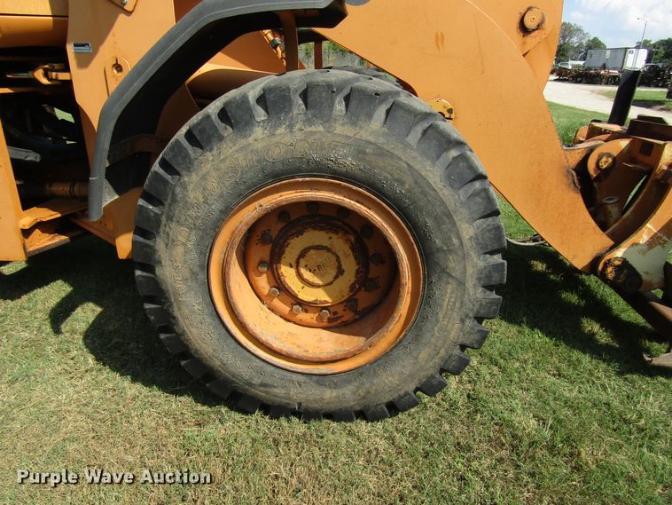 image for item DG8205 2002 Case 621D wheel loader