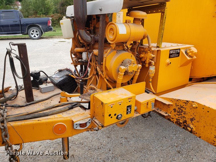 image for item DG8753 Rosco RMT oil distributor trailer