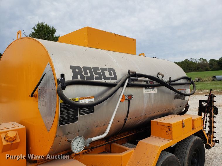 image for item DG8753 Rosco RMT oil distributor trailer
