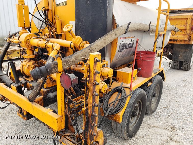 image for item DG8753 Rosco RMT oil distributor trailer