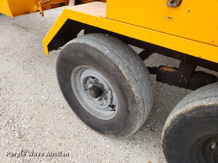 image for item DG8753 Rosco RMT oil distributor trailer