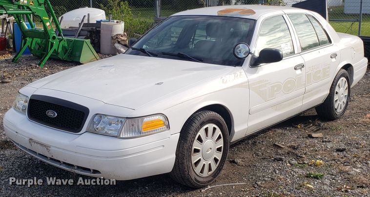 image for item DG8822 2008 Ford Crown Victoria Police Interceptor