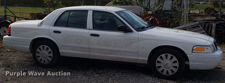 image for item DG8822 2008 Ford Crown Victoria Police Interceptor