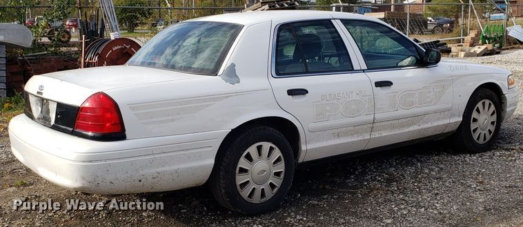 image for item DG8822 2008 Ford Crown Victoria Police Interceptor