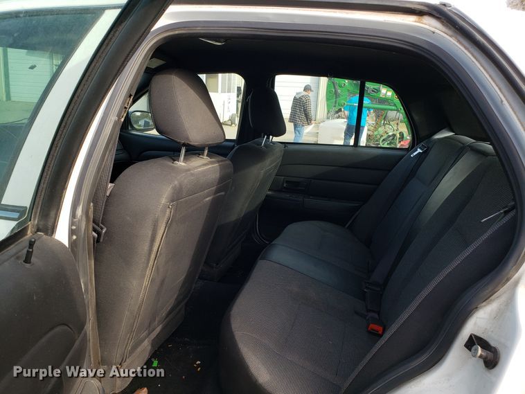 image for item DG8822 2008 Ford Crown Victoria Police Interceptor