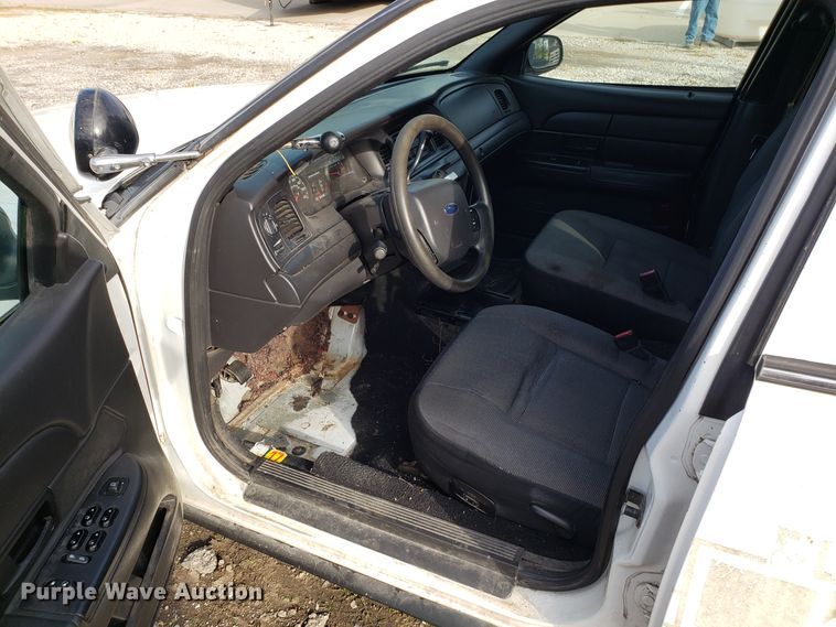 image for item DG8822 2008 Ford Crown Victoria Police Interceptor