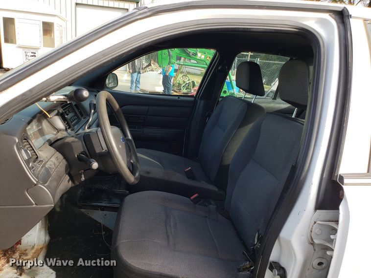 image for item DG8822 2008 Ford Crown Victoria Police Interceptor