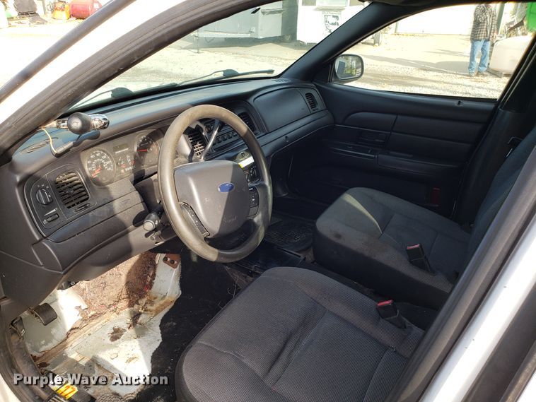 image for item DG8822 2008 Ford Crown Victoria Police Interceptor