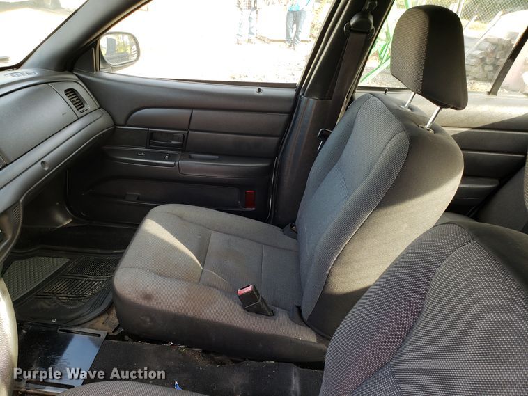image for item DG8822 2008 Ford Crown Victoria Police Interceptor