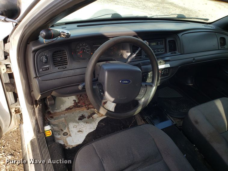 image for item DG8822 2008 Ford Crown Victoria Police Interceptor