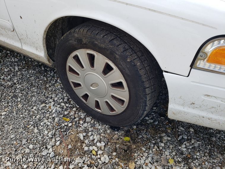 image for item DG8822 2008 Ford Crown Victoria Police Interceptor