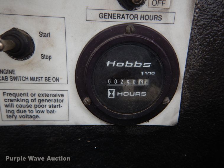 image for item DH2206 1999 GMC Sierra 3500HD bucket truck