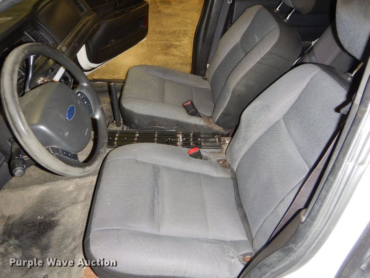 image for item DH2628 2011 Ford Crown Victoria Police Interceptor