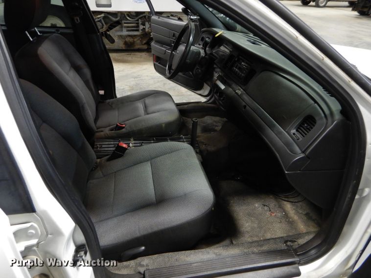 image for item DH2628 2011 Ford Crown Victoria Police Interceptor