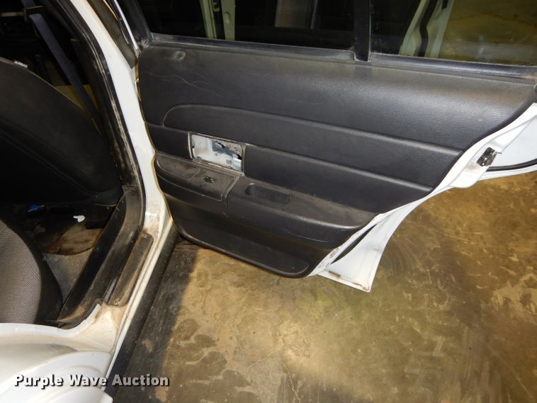 image for item DH2628 2011 Ford Crown Victoria Police Interceptor