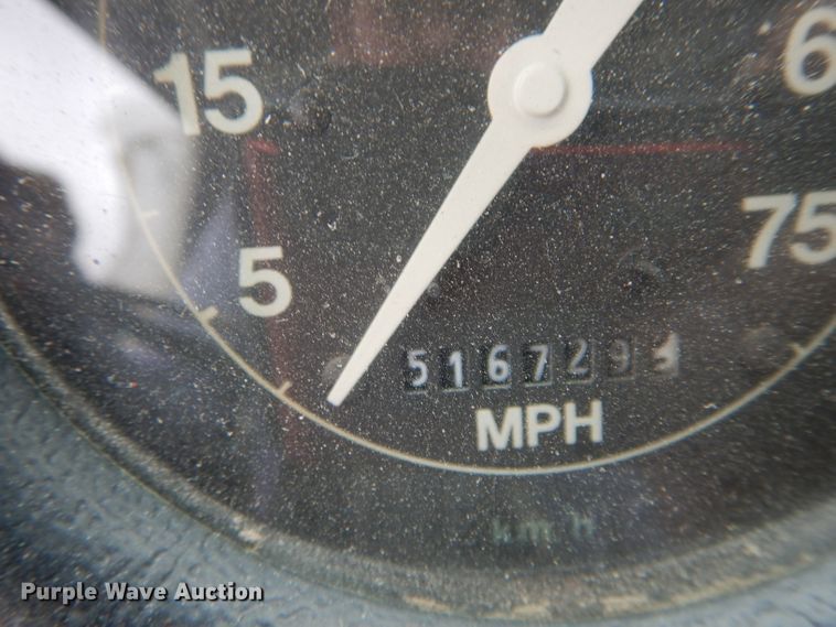 image for item DH6245 1995 Ford L8000 dump truck