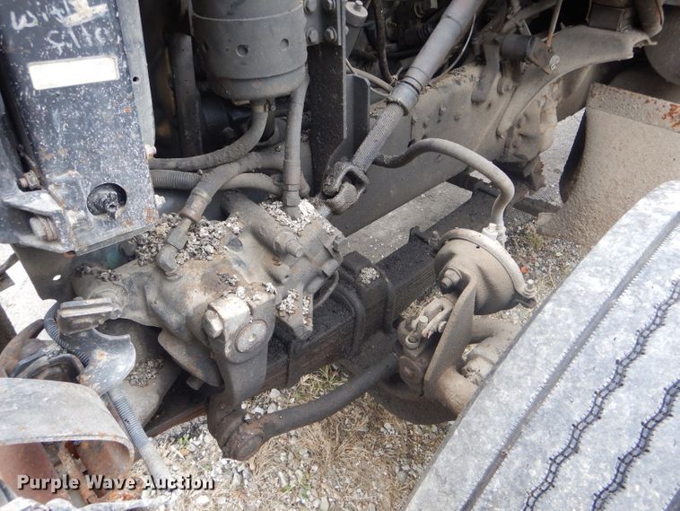 image for item DH6245 1995 Ford L8000 dump truck