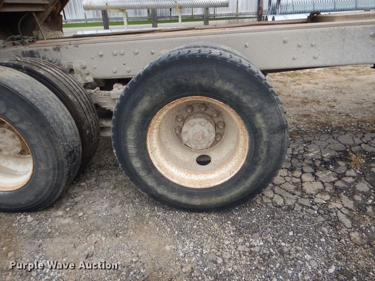 image for item DH6245 1995 Ford L8000 dump truck