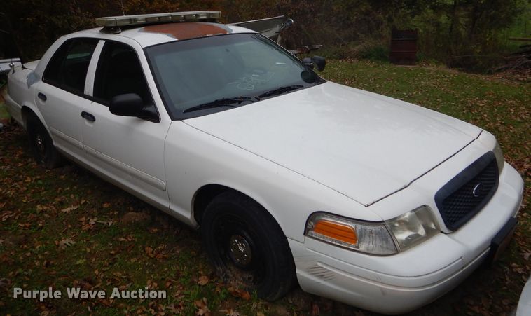 image for item DH6247 2005 Ford Crown Victoria Police Interceptor