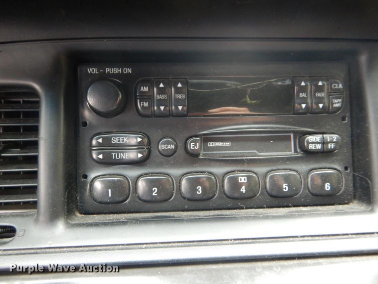 image for item DH6247 2005 Ford Crown Victoria Police Interceptor