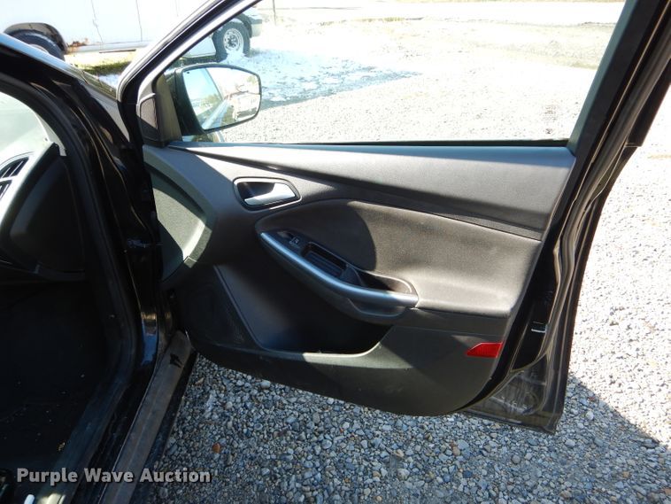 image for item DH6760 2013 Ford Focus