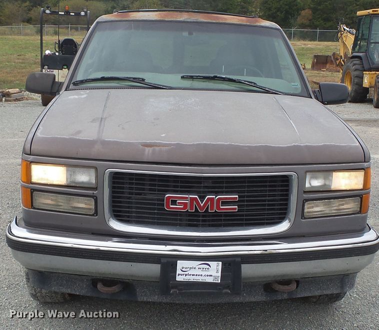 image for item DH7753 1997 GMC Yukon 1500 SUV