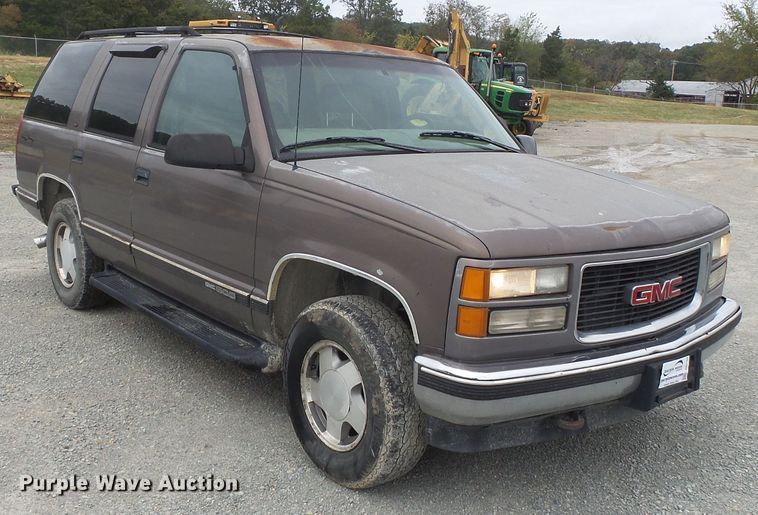 image for item DH7753 1997 GMC Yukon 1500 SUV