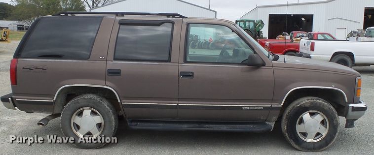 image for item DH7753 1997 GMC Yukon 1500 SUV
