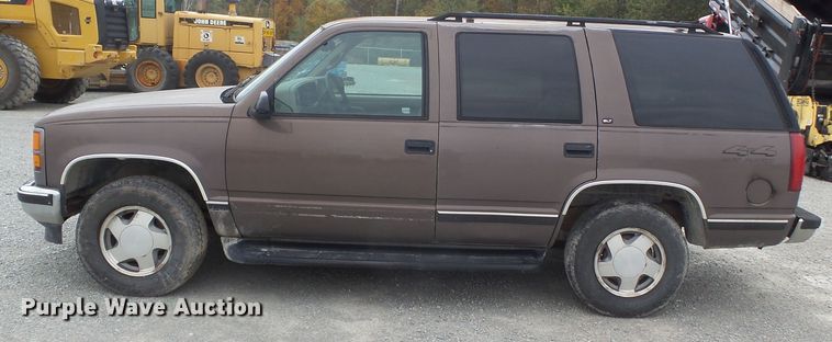 image for item DH7753 1997 GMC Yukon 1500 SUV