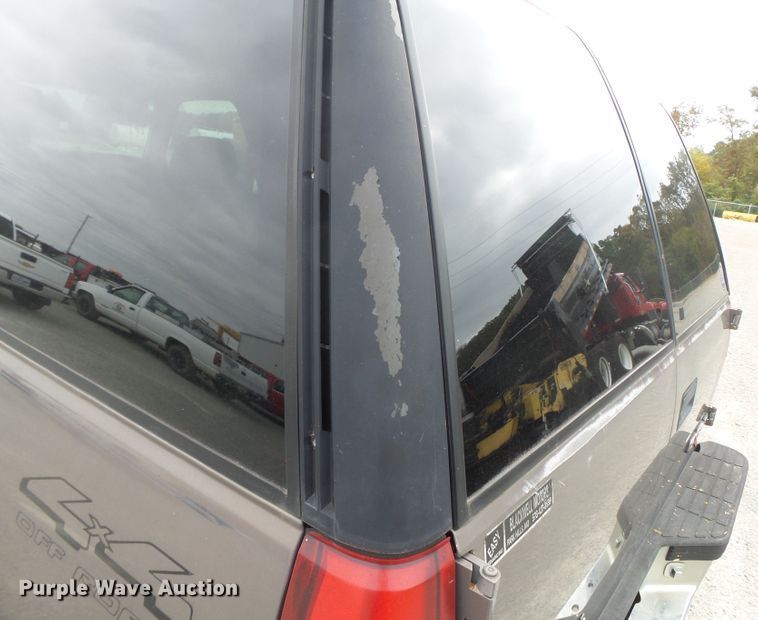 image for item DH7753 1997 GMC Yukon 1500 SUV