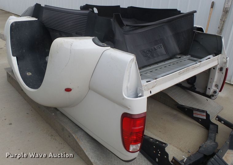 image for item DH7755 2012 Ford F350 pickup truck bed
