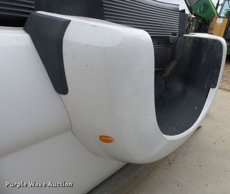 image for item DH7755 2012 Ford F350 pickup truck bed