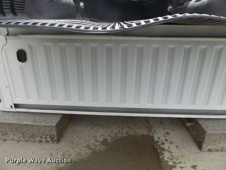 image for item DH7755 2012 Ford F350 pickup truck bed